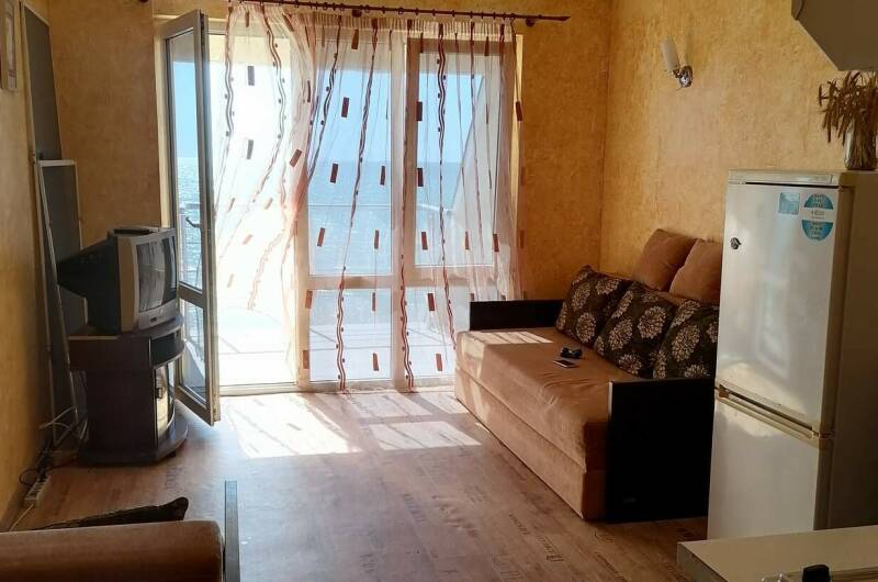 Студия в эллинге