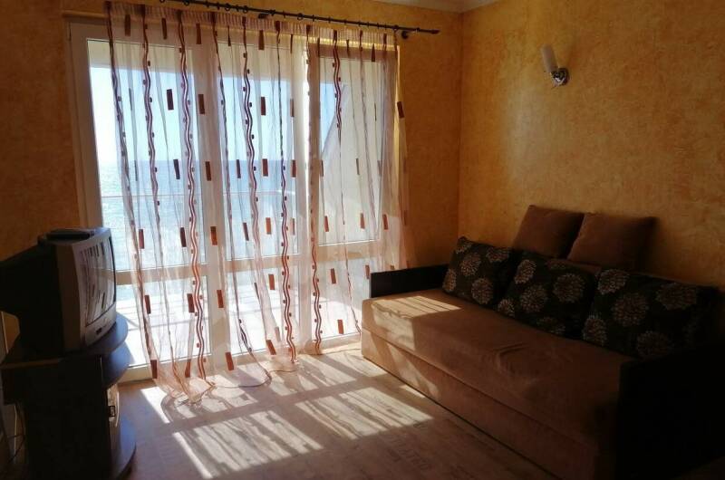 Студия в эллинге