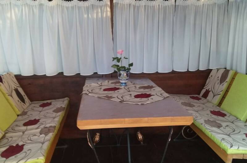 Квартира с отдельным входом и двором