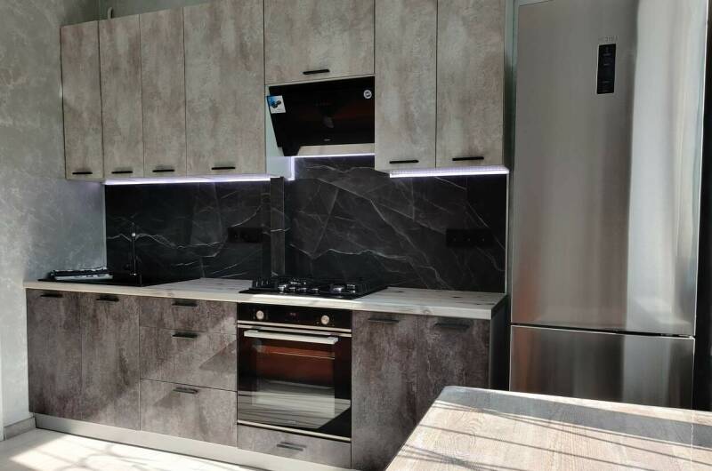 Квартира с отдельным входом и двором