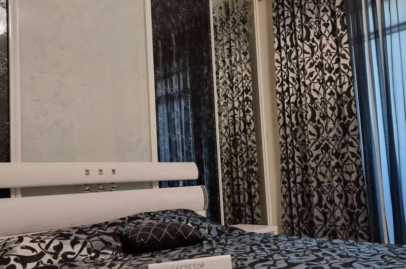 Четырехкомнатная квартира на берегу моря