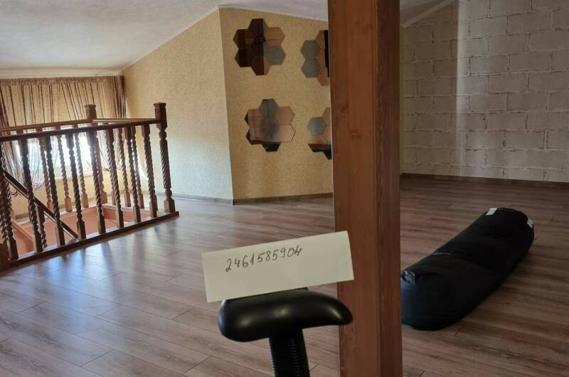 Четырехкомнатная квартира на берегу моря