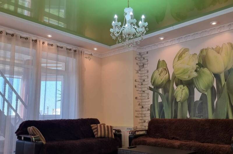 Четырехкомнатная квартира на берегу моря