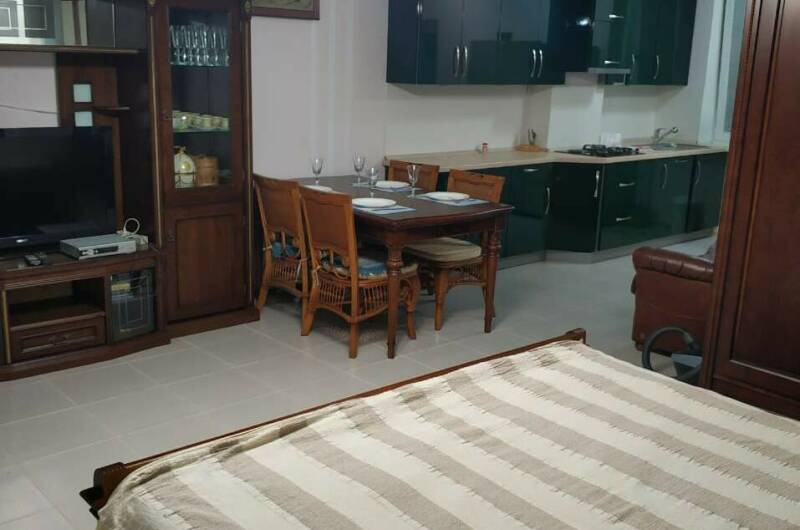 Эллинг у моря