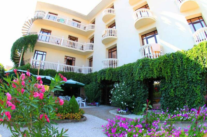 Вилла «Феллини»