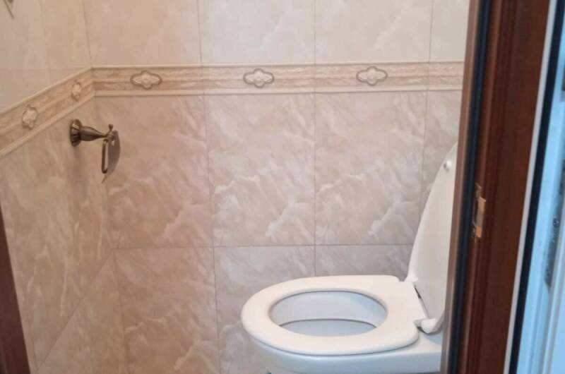 Трёхкомнатная квартира со своим двором