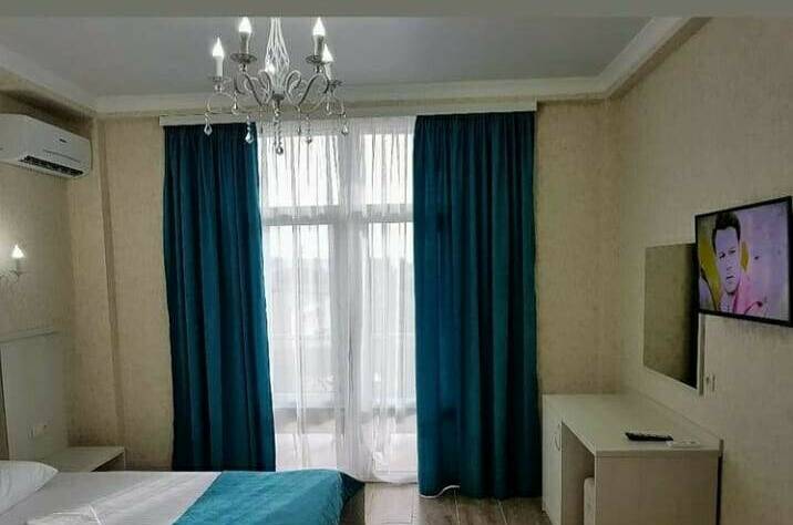 Отель «Акрос»