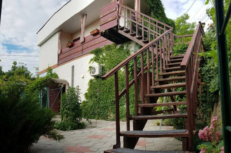 Гостевой дом на Сиренной 1