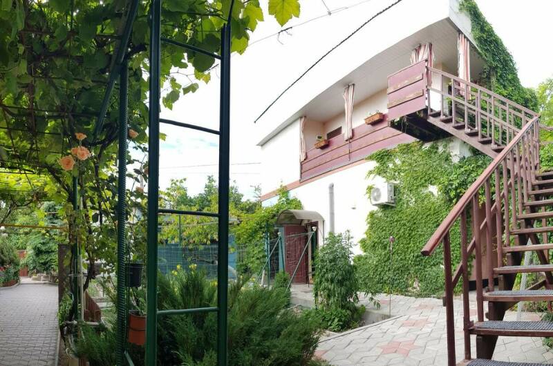 Гостевой дом на Сиренной 1