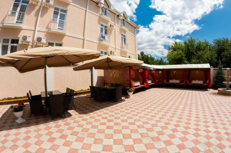 Коттедж семейного отдыха «Крымские друзья»