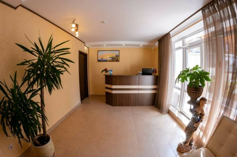 Коттедж семейного отдыха «Крымские друзья»