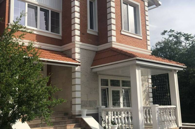 Дом на две семьи