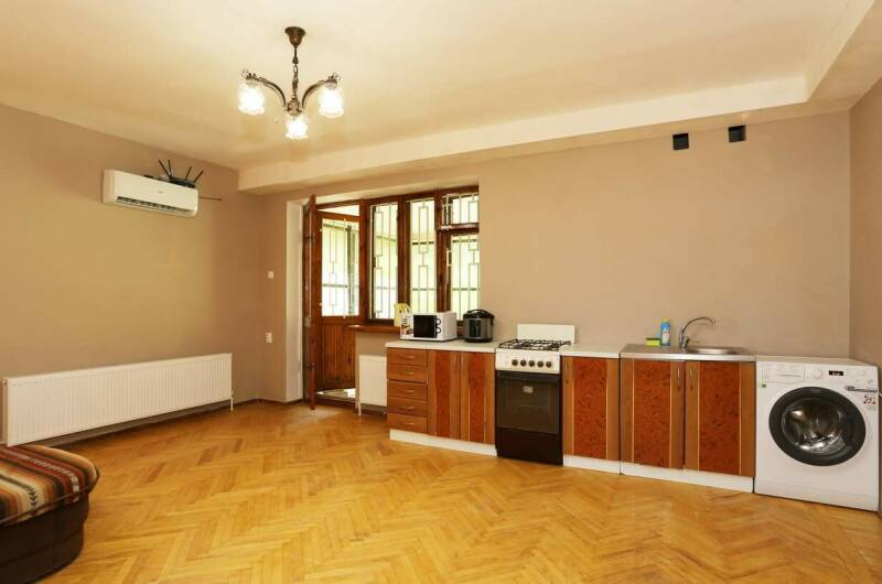 Дом на две семьи