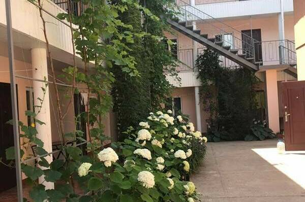 Гостевой двор «Шарм»