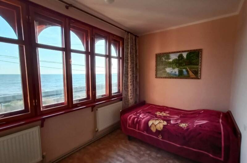 2-х комнатная квартира на Революции