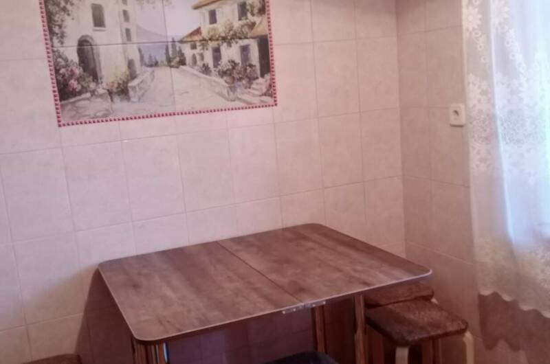 2-х комнатная квартира на Революции