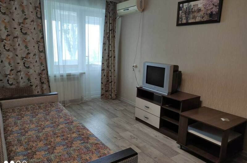 Двухкомнатная квартира на берегу моря