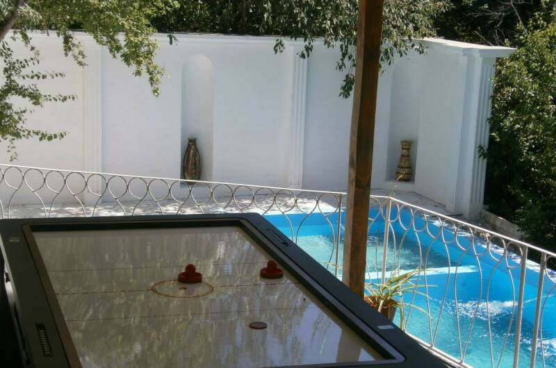 Домик с бассейном под ключ