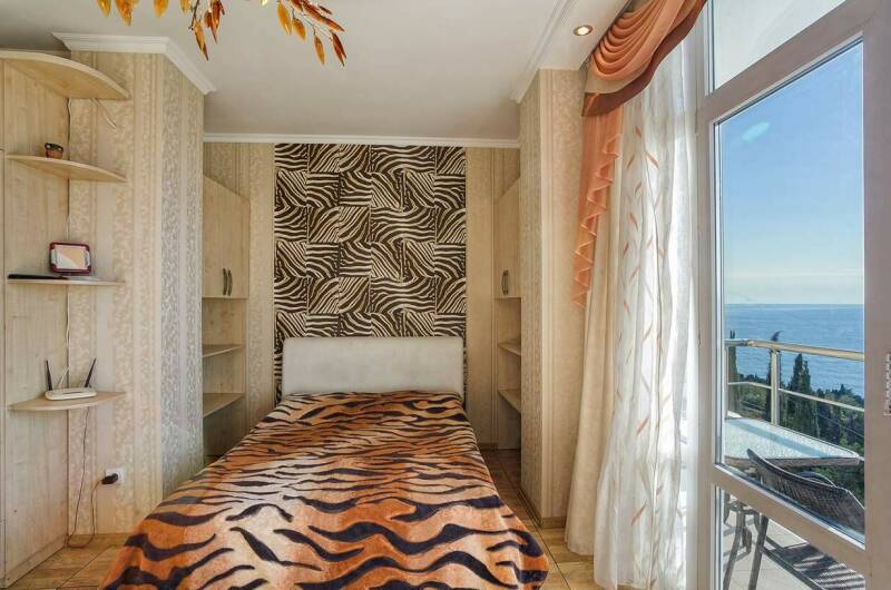 Квартира-студия с видом на море