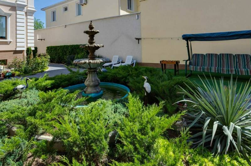 Zlata Guest House (Гостевой дом «Злата»)