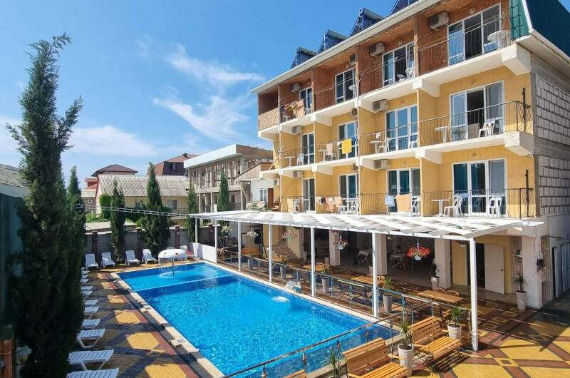 Семейный отель «Канария»