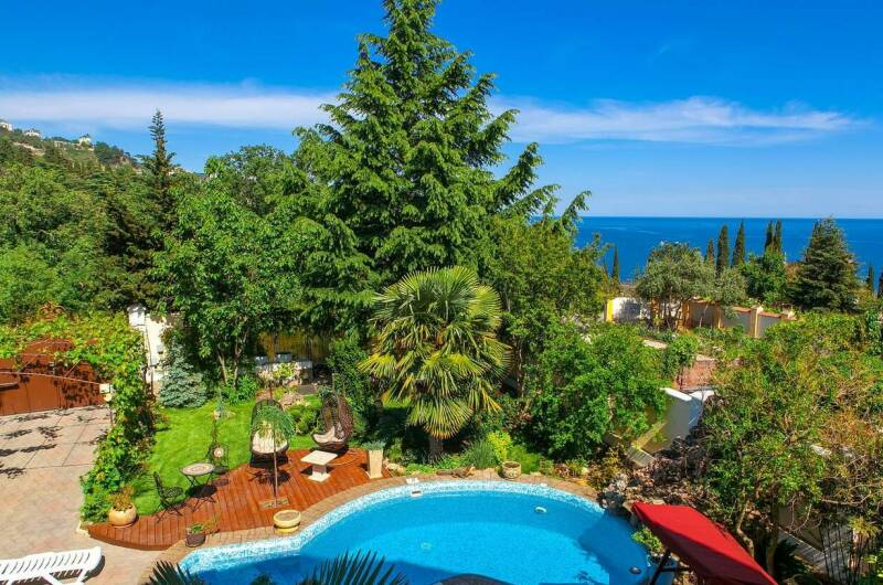 Апартаменты на Лазурной