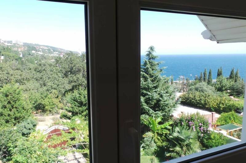 Апартаменты на Лазурной