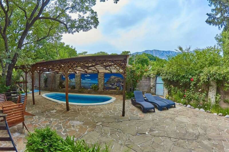 Гостевой дом «Кипарисовый рай»