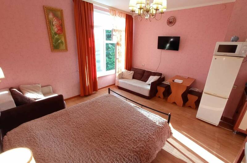 Квартира у дворца «Алупка-Роза 2»