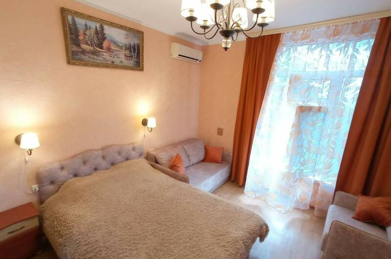 Квартира у дворца «Алупка-Роза 1»