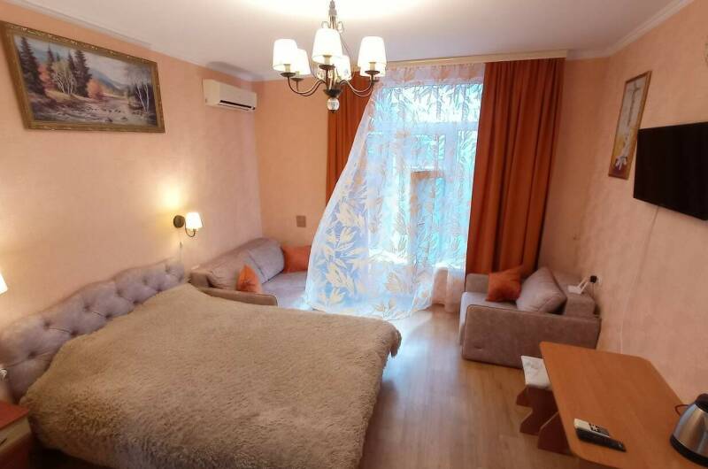 Квартира у дворца «Алупка-Роза 1»