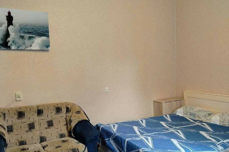 Однокомнатная квартира с двором и парковкой