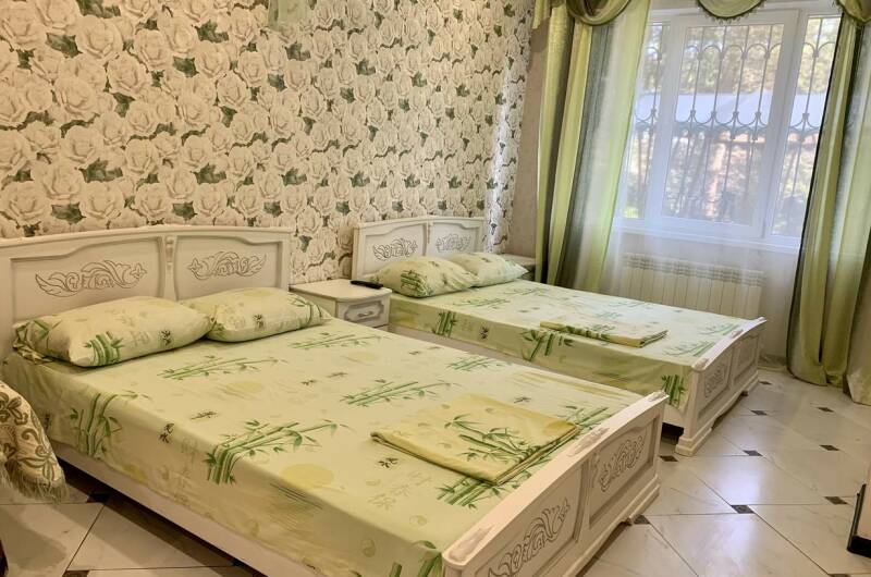 Студия рядом с набережной Ялты