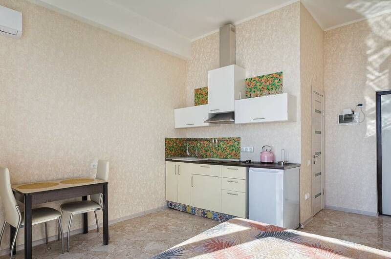 Супервидовая студия напротив санатория им. Боброва