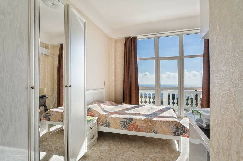 Супервидовая студия напротив санатория им. Боброва